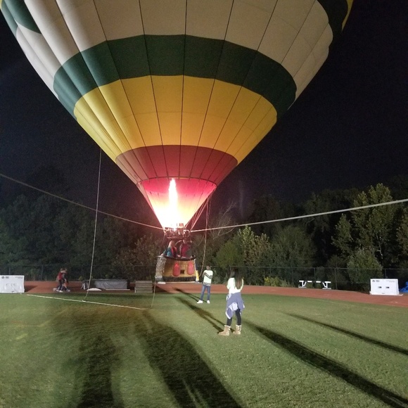 Meet your Posher, Jessica - Picture 1 of 1